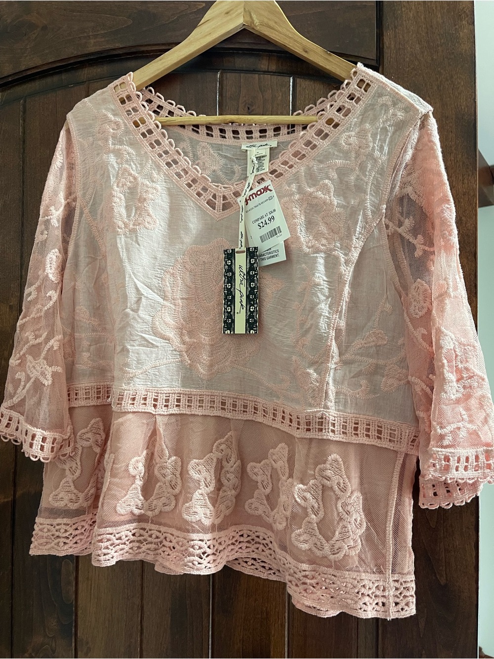 Pretty pink top.  Medium NWT